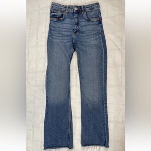 Zara Straight Jeans Womens‎ Size 2 Stretch Blue Denim High Rise Med Wash Raw Hem